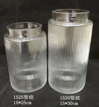 Glass vase Lines