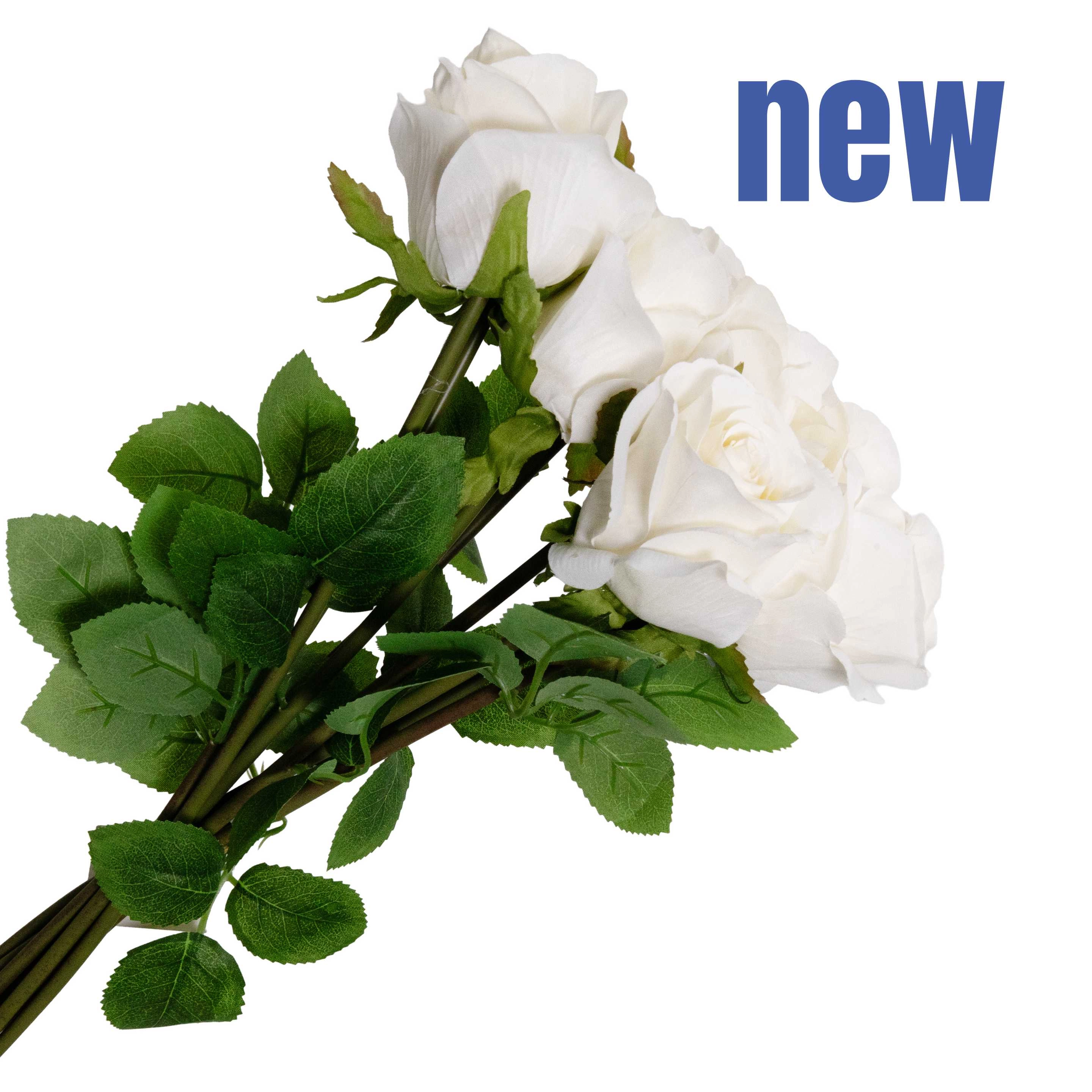 Artificial bouquet of roses