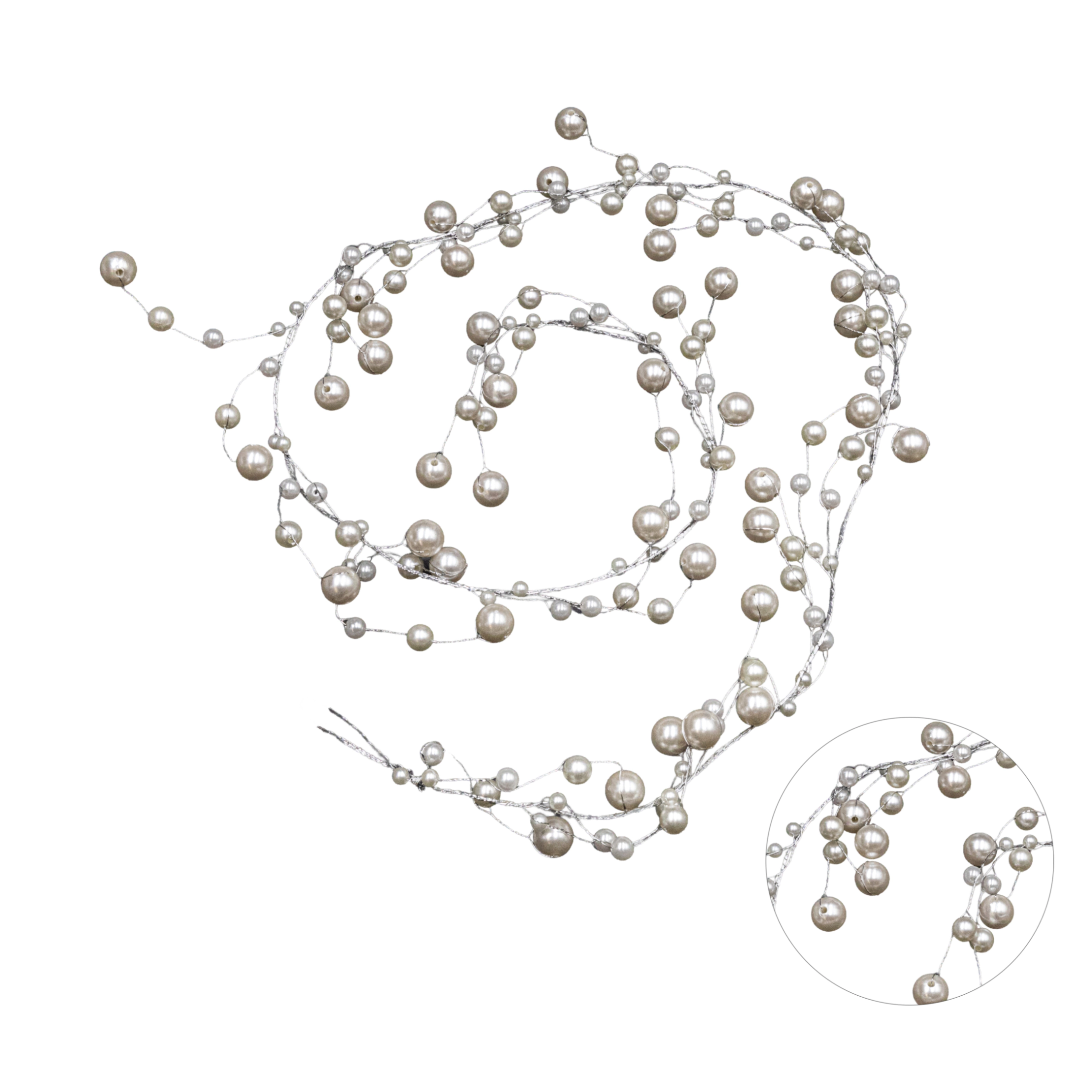 Christmas garland with pearl