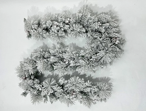 Christmas garland with snow PE+PVC