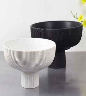 Ceramic vase Plate on stem
